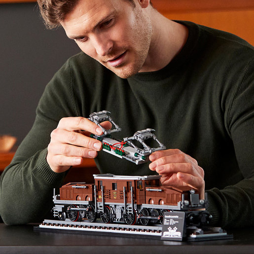 lego train crocodile