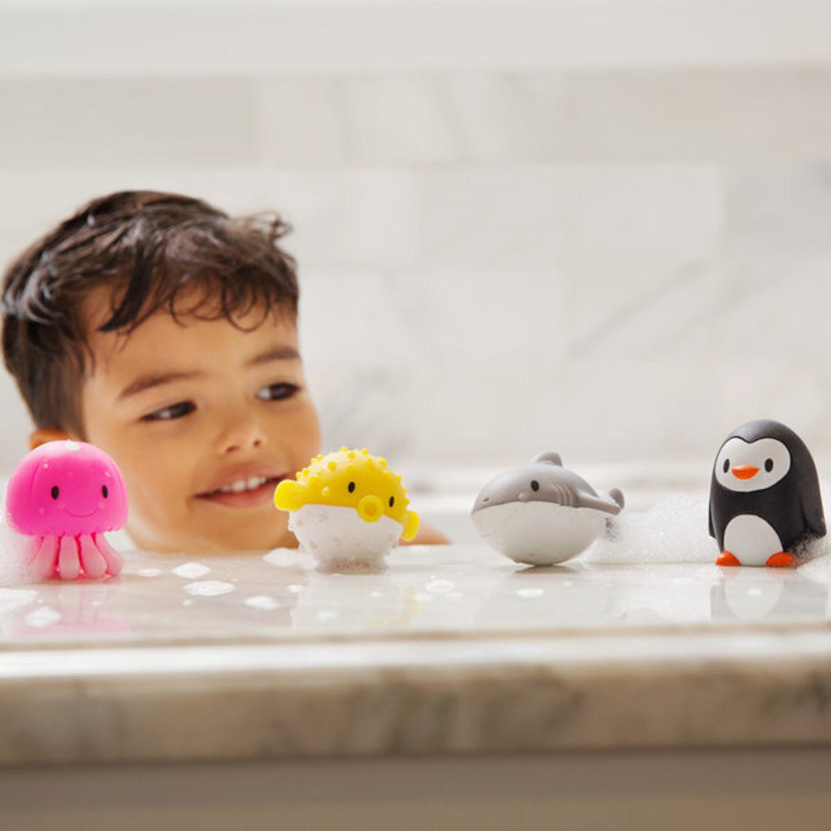 munchkin bath toy