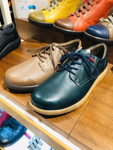 casual shoes shop near me