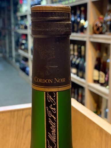 73727古酒□未開栓/ MARTELL NAPOLEON マーテル ナポレオン コルドンノアール/ ブランデー/ 箱付/ 700ml/ 40% 馬爹利napoleon收購價格、最新收購行情- 百酒樓老酒收購