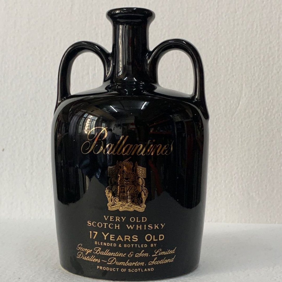 80年代瓷瓶17年威士忌 43度 750ml