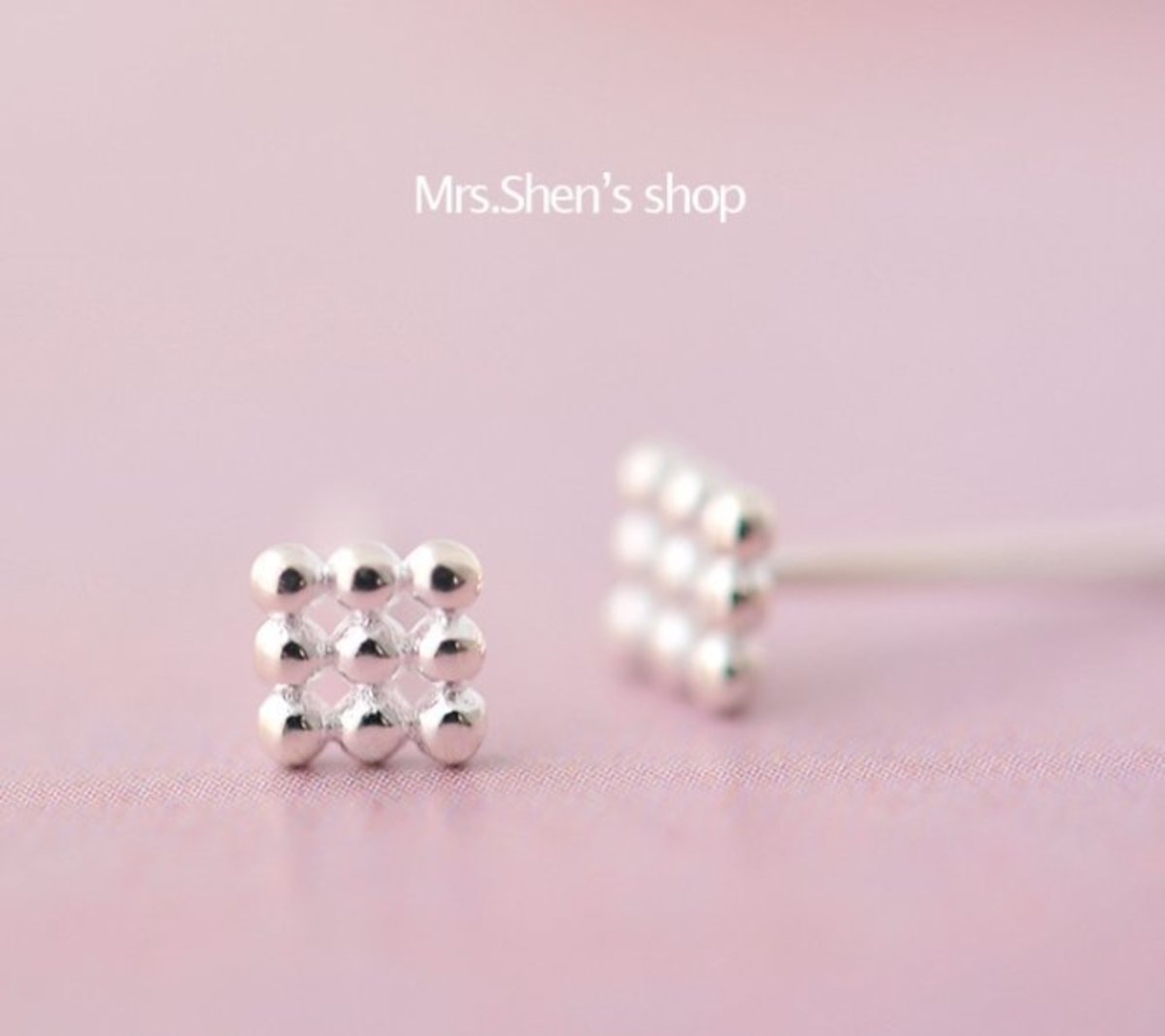 日韓創意防過敏耳釘耳環（銀色-九盤連珠）