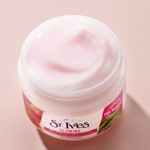 glowy face moisturizer