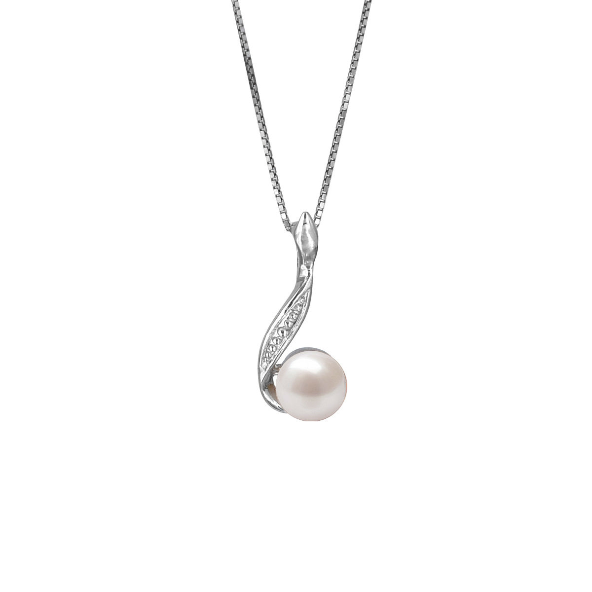 Moon Cultured fresh water pearl silver pendant