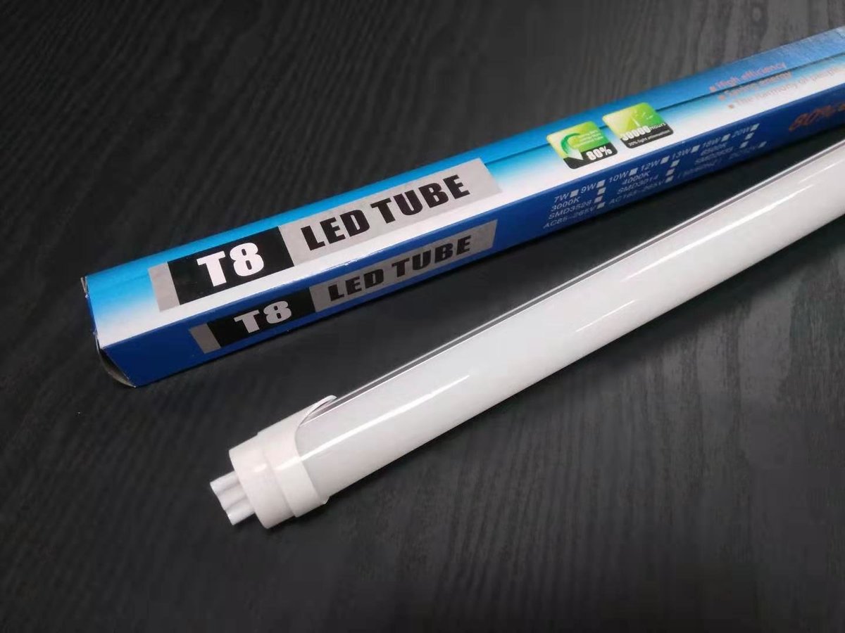清貨價: T8 LED 光管, 7W, 1.5呎, AC 85-265V, 雙端入電, 4000K 自然光